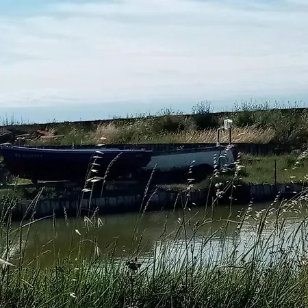 Souzy - Chic Silence Et Cosy, à 100m De La Charente Et 2km De L'ocean